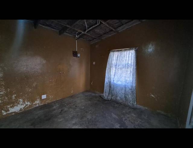 1 BEDROOM PROPERTY TO RENT IN UMLAZI J
